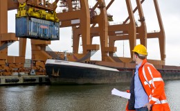 Customs Control at an industrial Harbor